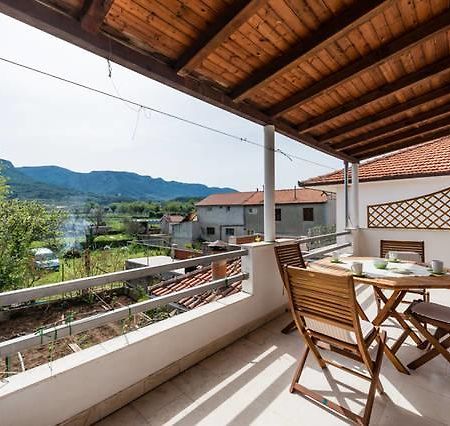 Apartments Lima Lazaneo イェルサ エクステリア 写真
